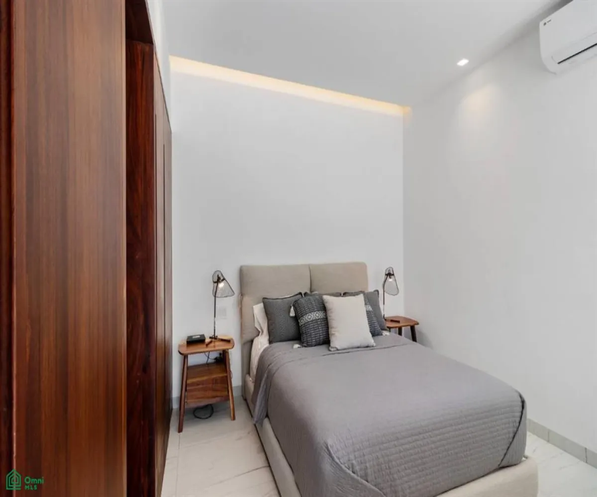 En Venta,Emiliano Zapata,Francisco I Madero 320 Unit 309, Puerto Vallarta, Jalisco 48380,1 Baño,Francisco I Madero,3,MX24735164