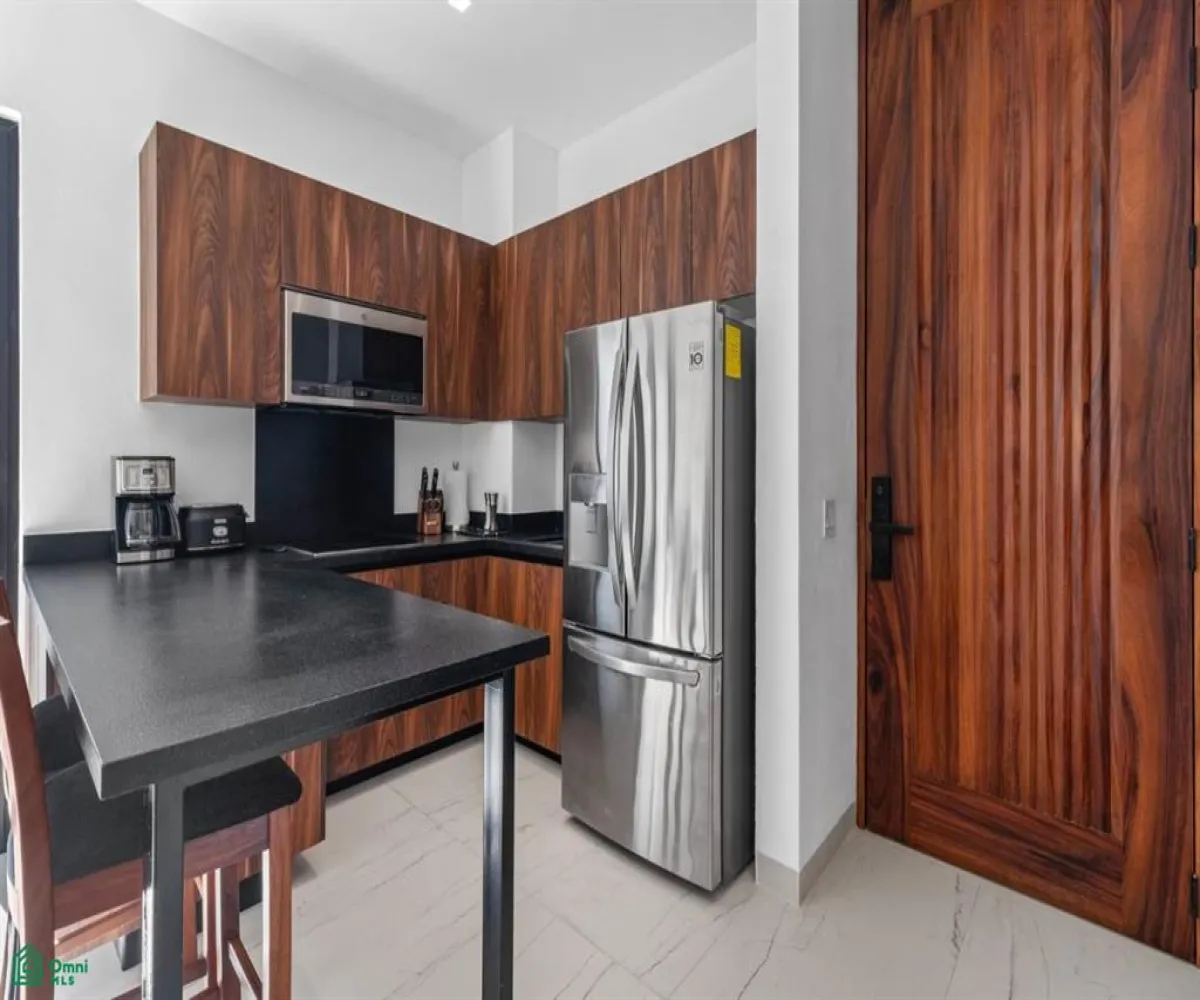 En Venta,Emiliano Zapata,Francisco I Madero 320 Unit 309, Puerto Vallarta, Jalisco 48380,1 Baño,Francisco I Madero,3,MX24735164