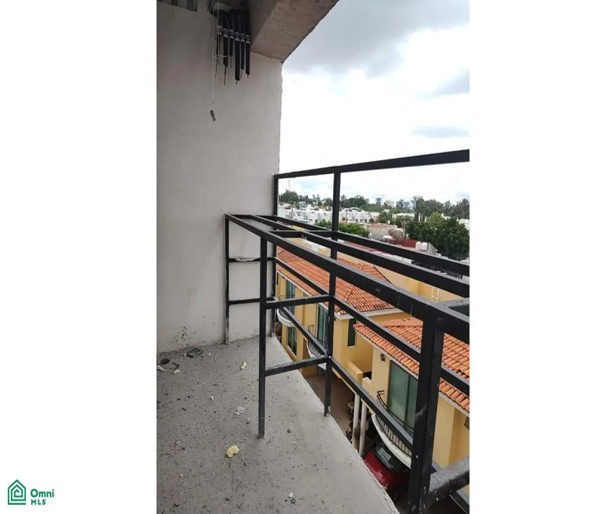 En Venta,Ciudad Granja,Calzada Laureles 835, Zapopan, Jalisco 45010, 1 Cuarto,1 Baño,Calzada Laureles,1,MX24736538