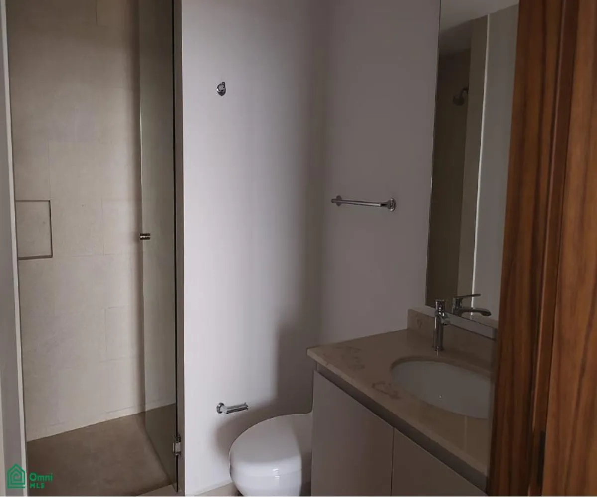 En Venta,Ciudad Granja,Calzada Laureles 835, Zapopan, Jalisco 45010, 1 Cuarto,1 Baño,Calzada Laureles,1,MX24736538