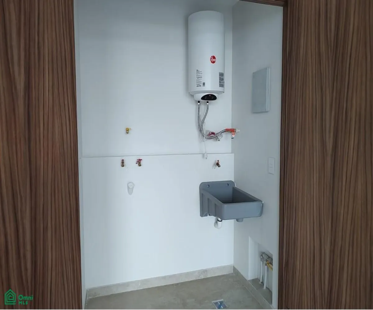 En Venta,Ciudad Granja,Calzada Laureles 835, Zapopan, Jalisco 45010, 1 Cuarto,1 Baño,Calzada Laureles,1,MX24736538