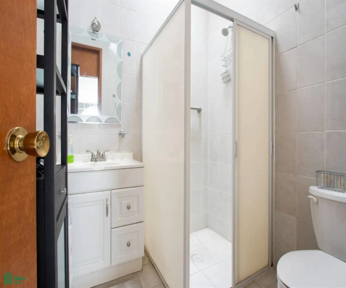 En Venta,Valle Real,Paseo San Arturo Poniente 1284, Zapopan, Jalisco 45019, 5 Habitaciones,3 Baños,Paseo San Arturo Poniente,2,MX24739222