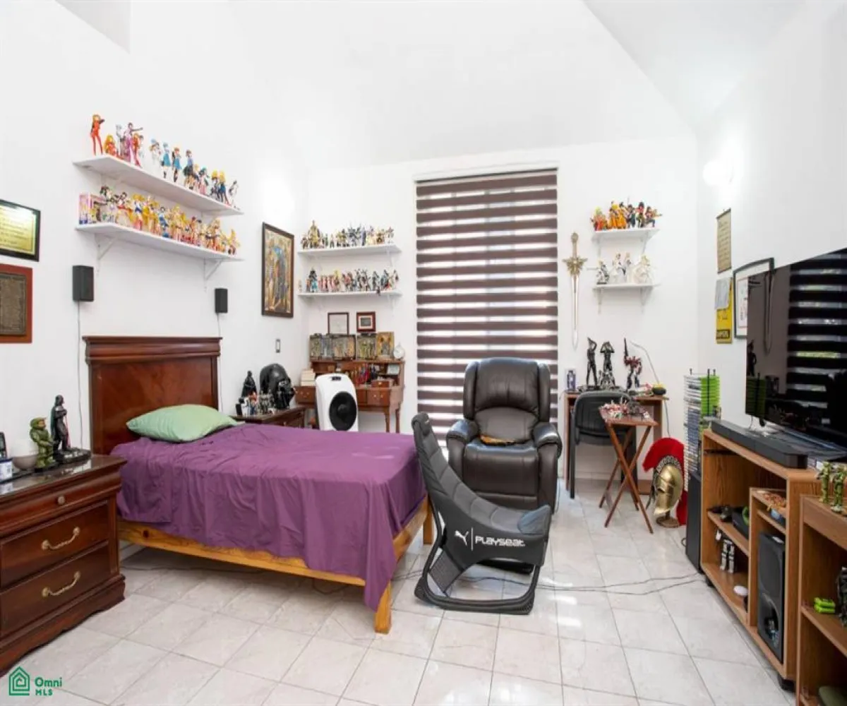 En Venta,Valle Real,Paseo San Arturo Poniente 1284, Zapopan, Jalisco 45019, 5 Habitaciones,3 Baños,Paseo San Arturo Poniente,2,MX24739222