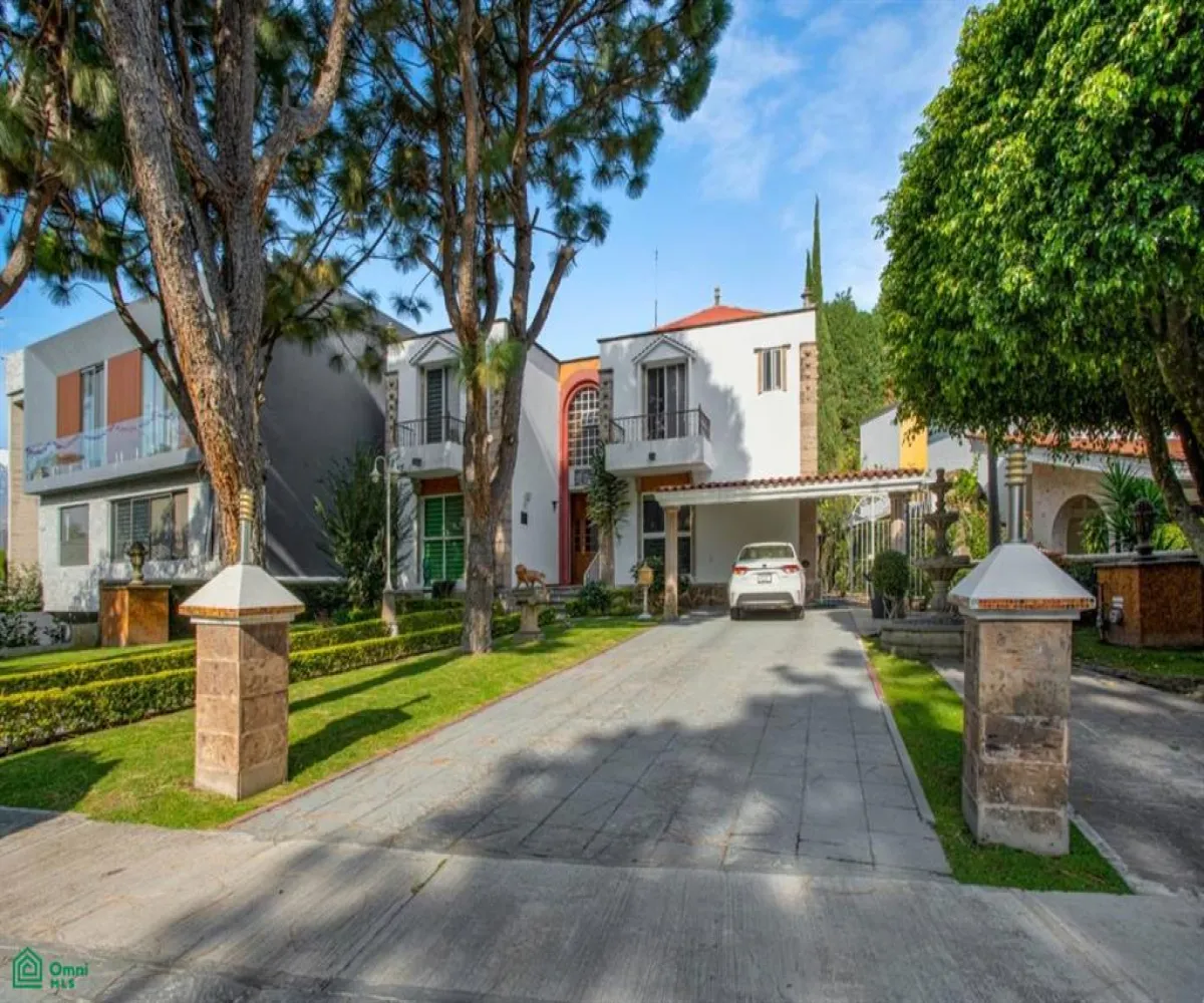 En Venta,Valle Real,Paseo San Arturo Poniente 1284, Zapopan, Jalisco 45019, 5 Habitaciones,3 Baños,Paseo San Arturo Poniente,2,MX24739222