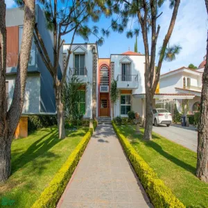 En Venta,Valle Real,Paseo San Arturo Poniente 1284, Zapopan, Jalisco 45019, 5 Habitaciones,3 Baños,Paseo San Arturo Poniente,2,MX24739222