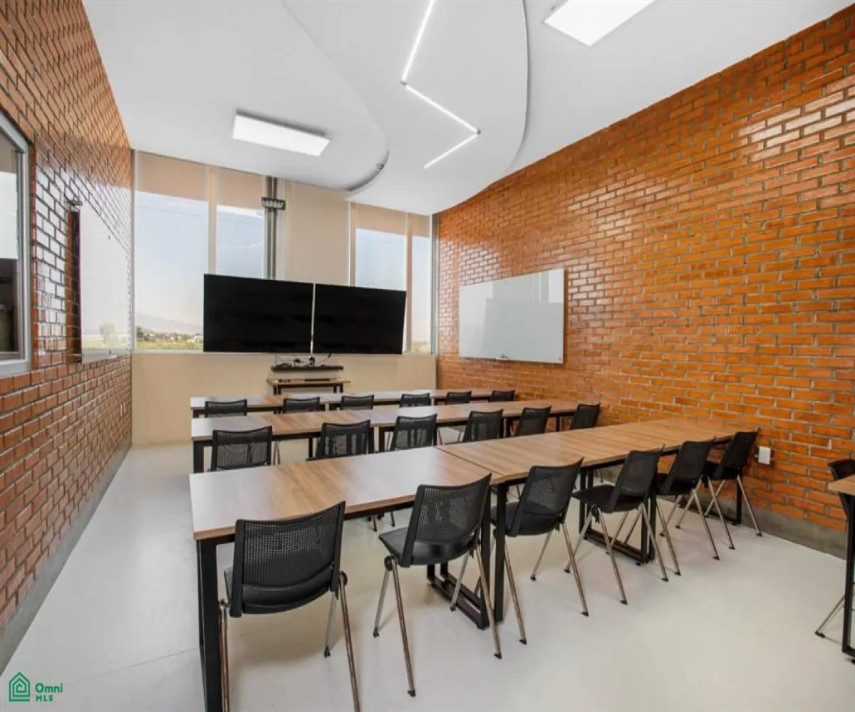 Local En Venta,El Capulín,Camino a la capilla 1255, Tlajomulco de Zuniga, Jalisco 45675,Camino a la capilla,MX24740425