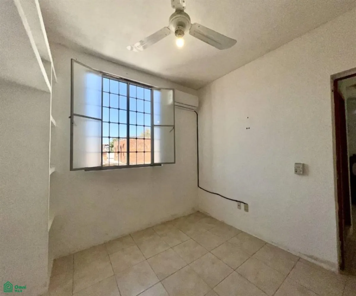 En Venta,La Playita,5 de mayo 1117, Puerto Vallarta, Jalisco 48296, 5 Habitaciones,4 Baños,5 de mayo,2,MX24741137