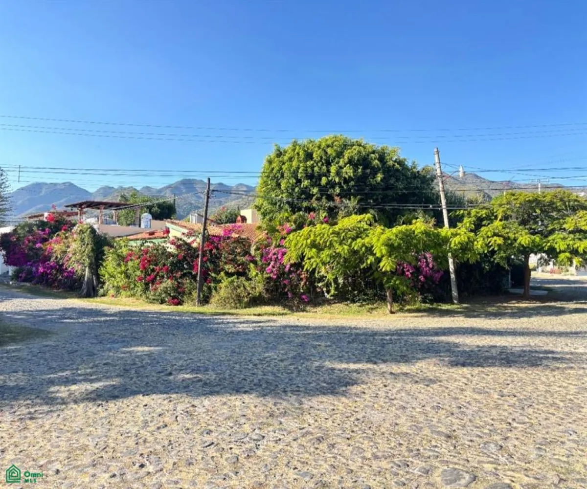 En Venta,Chulavista,Del Monte 19, Chapala, Jalisco 45907, 3 Habitaciones,3 Baños,Del Monte,1,MX24742994
