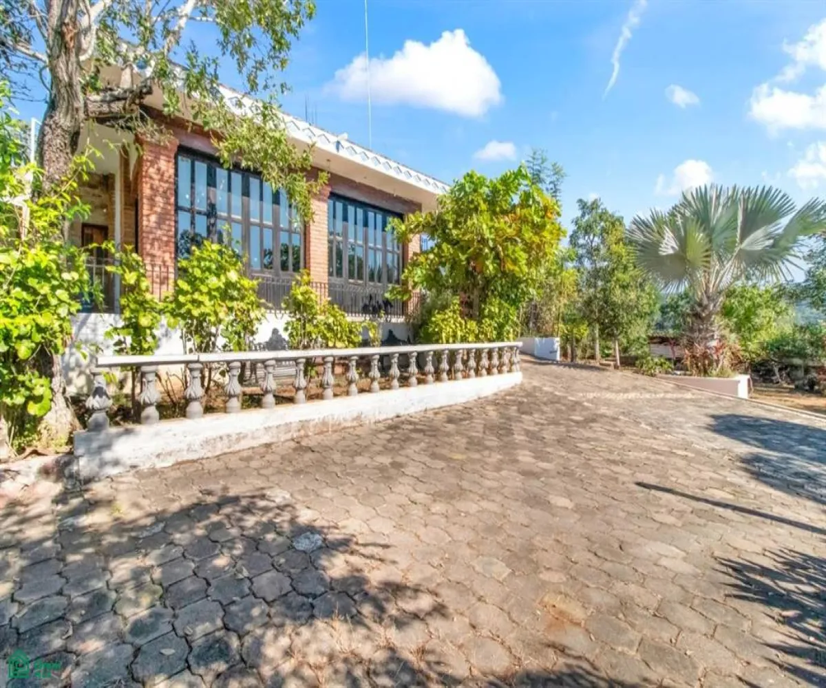 En Venta,Las Palmas de Arriba,Gobernador Sebastian Allende S/N, Puerto Vallarta, Jalisco 48260, 5 Habitaciones,3 Baños,Gobernador Sebastian Allende,MX24747433