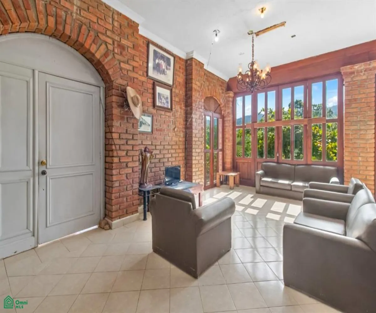 En Venta,Las Palmas de Arriba,Gobernador Sebastian Allende S/N, Puerto Vallarta, Jalisco 48260, 5 Habitaciones,3 Baños,Gobernador Sebastian Allende,MX24747433 En Venta,Las Palmas de Arriba,Gobernador Sebastian Allende S/N, Puerto Vallarta, Jalisco 48260, 5 Habitaciones,3 Baños,Gobernador Sebastian Allende,MX24747433