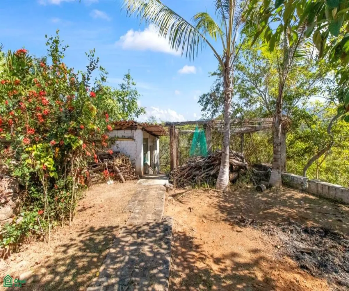 En Venta,Las Palmas de Arriba,Gobernador Sebastian Allende S/N, Puerto Vallarta, Jalisco 48260, 5 Habitaciones,3 Baños,Gobernador Sebastian Allende,MX24747433 En Venta,Las Palmas de Arriba,Gobernador Sebastian Allende S/N, Puerto Vallarta, Jalisco 48260, 5 Habitaciones,3 Baños,Gobernador Sebastian Allende,MX24747433