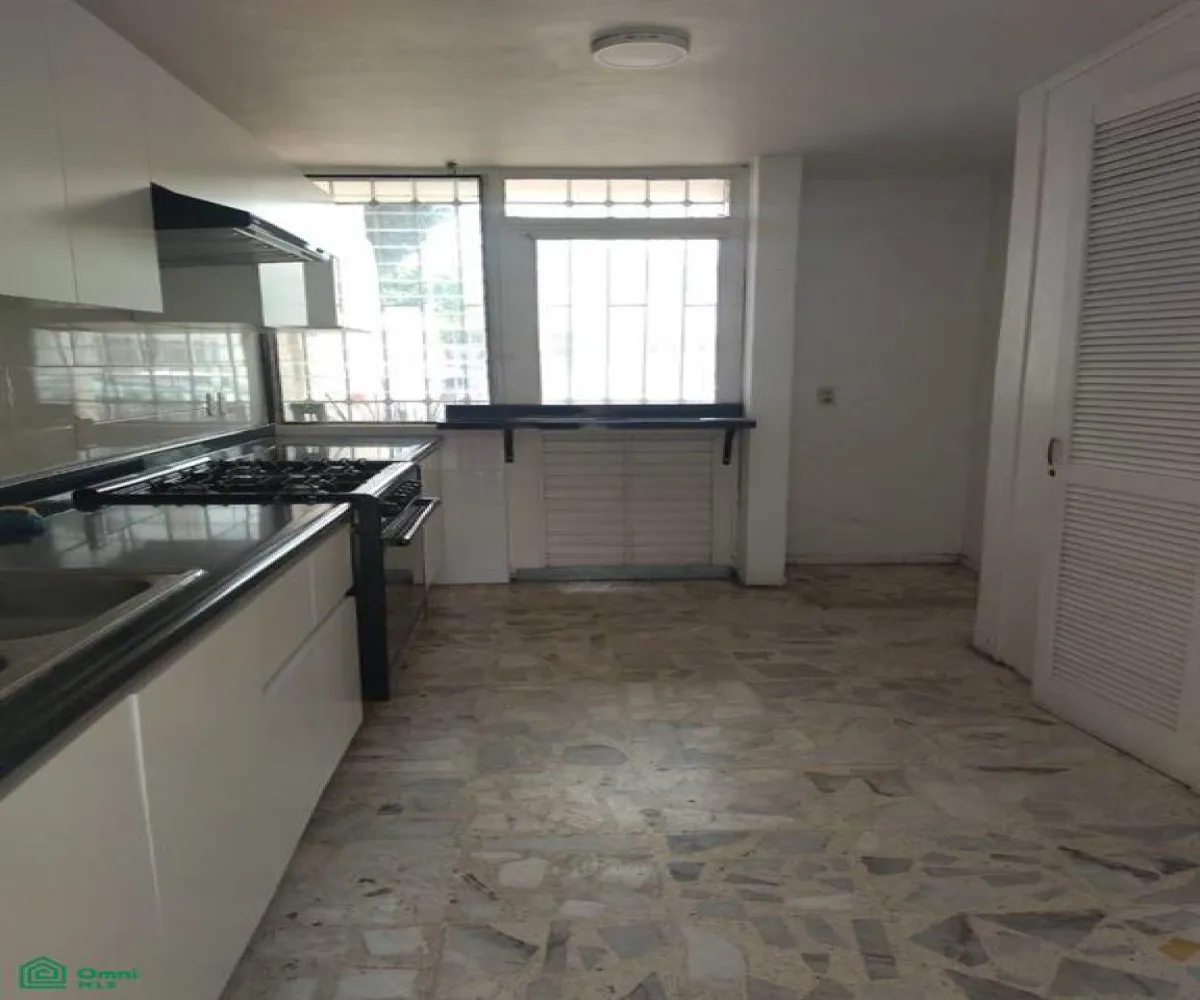 En Venta,Mirador Del Sol,Punchan 4808, Zapopan, Jalisco 45054, 4 Habitaciones,3 Baños,Punchan,2,MX24747813