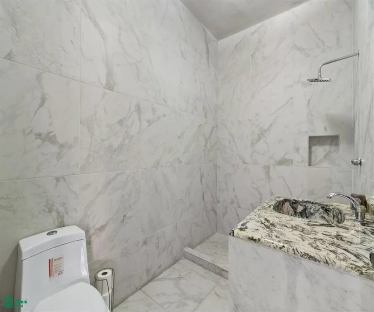 En Venta,Versalles,Privada Merida 103, Puerto Vallarta, Jalisco 48310, 5 Habitaciones,7 Baños,Privada Merida,MX24748027