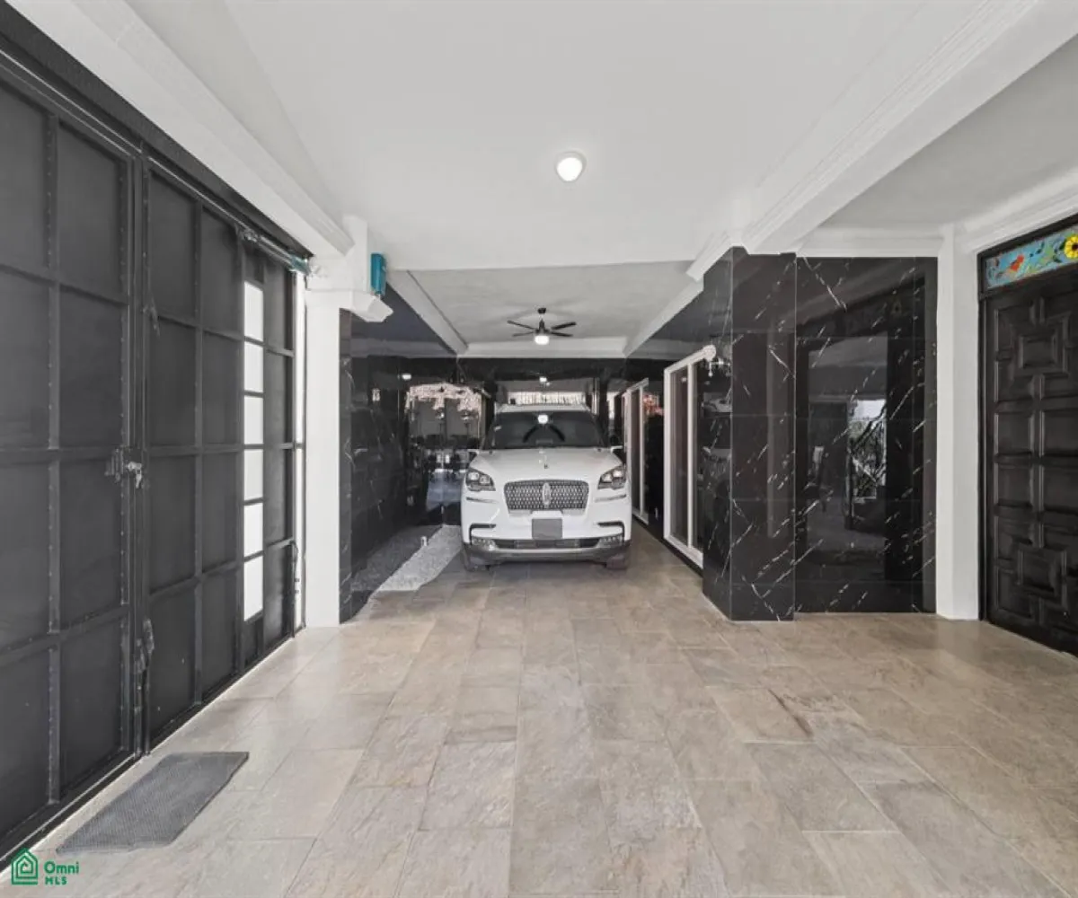 En Venta,Versalles,Privada Merida 103, Puerto Vallarta, Jalisco 48310, 5 Habitaciones,7 Baños,Privada Merida,MX24748027