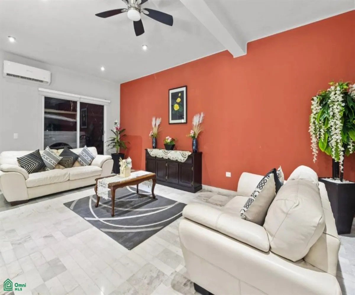 En Venta,Versalles,Privada Merida 103, Puerto Vallarta, Jalisco 48310, 5 Habitaciones,7 Baños,Privada Merida,MX24748027