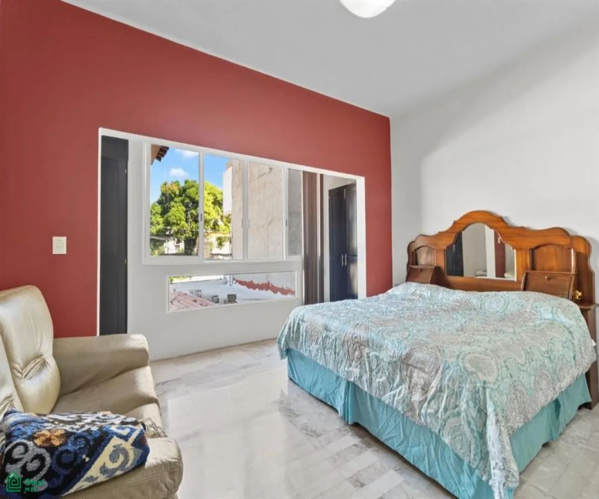 En Venta,Versalles,Privada Merida 103, Puerto Vallarta, Jalisco 48310, 5 Habitaciones,7 Baños,Privada Merida,MX24748027