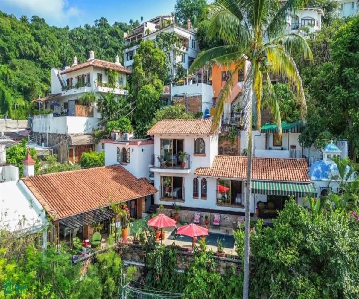 En Venta,Altavista,Calle Aguacate 582, Puerto Vallarta, Jalisco 48380, 5 Habitaciones,4 Baños,Calle Aguacate,MX24752292