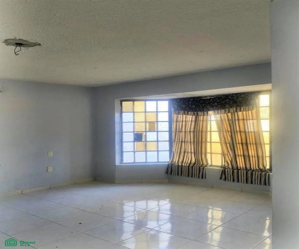 En Venta,Santa Lucia,Arista 1650, Zapopan, Jalisco 45200, 4 Habitaciones,2 Baños,Arista,2,MX24783936