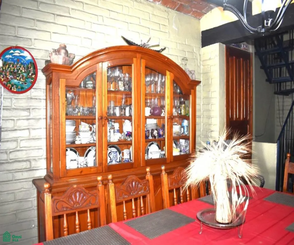 En Venta,Emiliano Zapata,Basilio Badillo 419, Puerto Vallarta, Jalisco 48380, 5 Habitaciones,5 Baños,Basilio Badillo,3,MX24802994