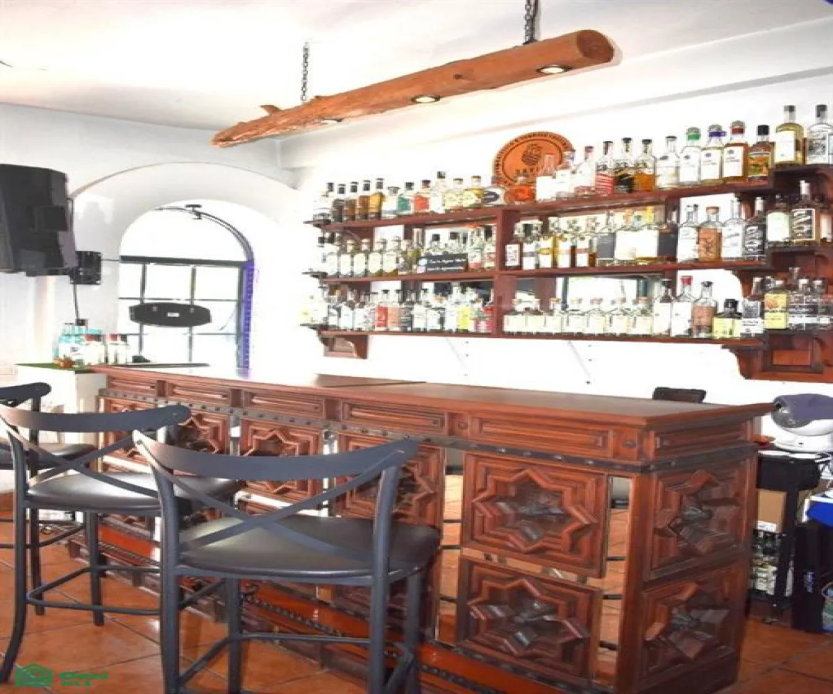 En Venta,Emiliano Zapata,Basilio Badillo 419, Puerto Vallarta, Jalisco 48380, 5 Habitaciones,5 Baños,Basilio Badillo,3,MX24802994