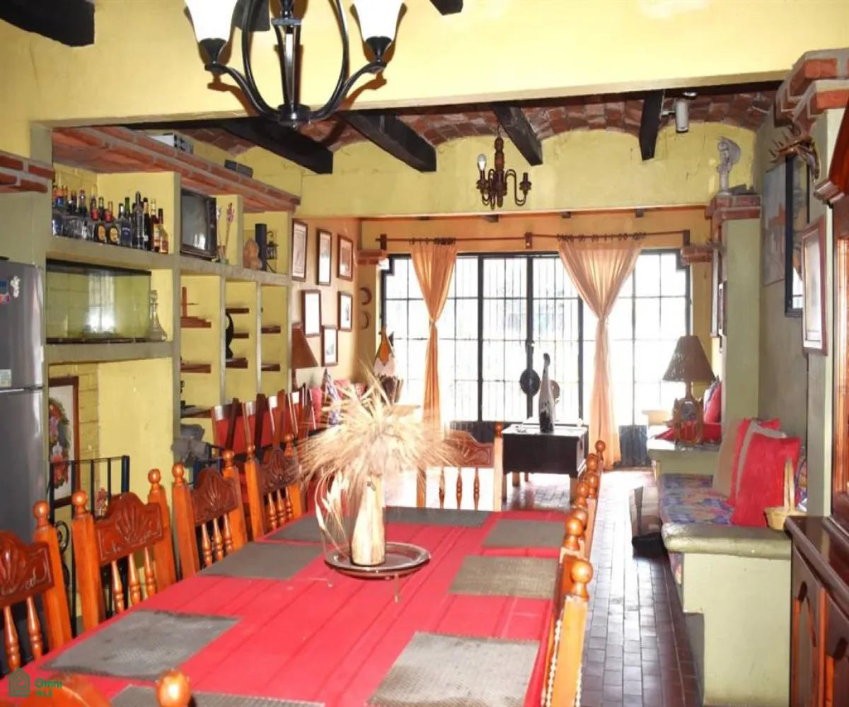 En Venta,Emiliano Zapata,Basilio Badillo 419, Puerto Vallarta, Jalisco 48380, 5 Habitaciones,5 Baños,Basilio Badillo,3,MX24802994