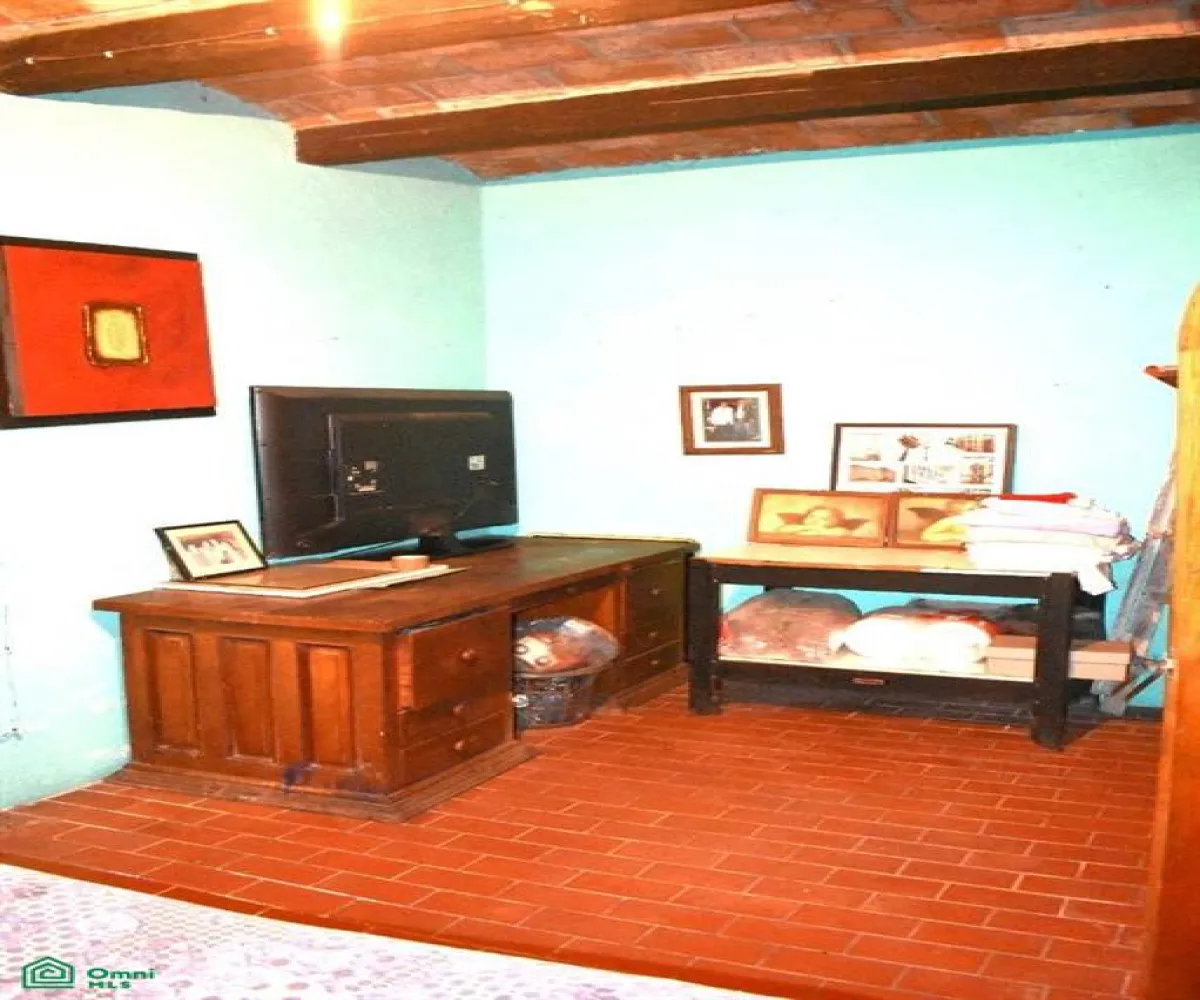 En Venta,Emiliano Zapata,Basilio Badillo 419, Puerto Vallarta, Jalisco 48380, 5 Habitaciones,5 Baños,Basilio Badillo,3,MX24802994