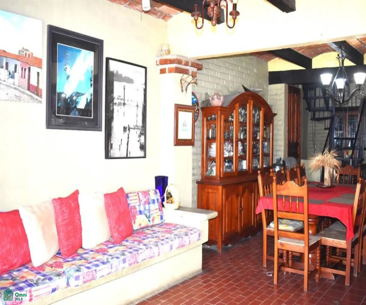 En Venta,Emiliano Zapata,Basilio Badillo 419, Puerto Vallarta, Jalisco 48380, 5 Habitaciones,5 Baños,Basilio Badillo,3,MX24802994