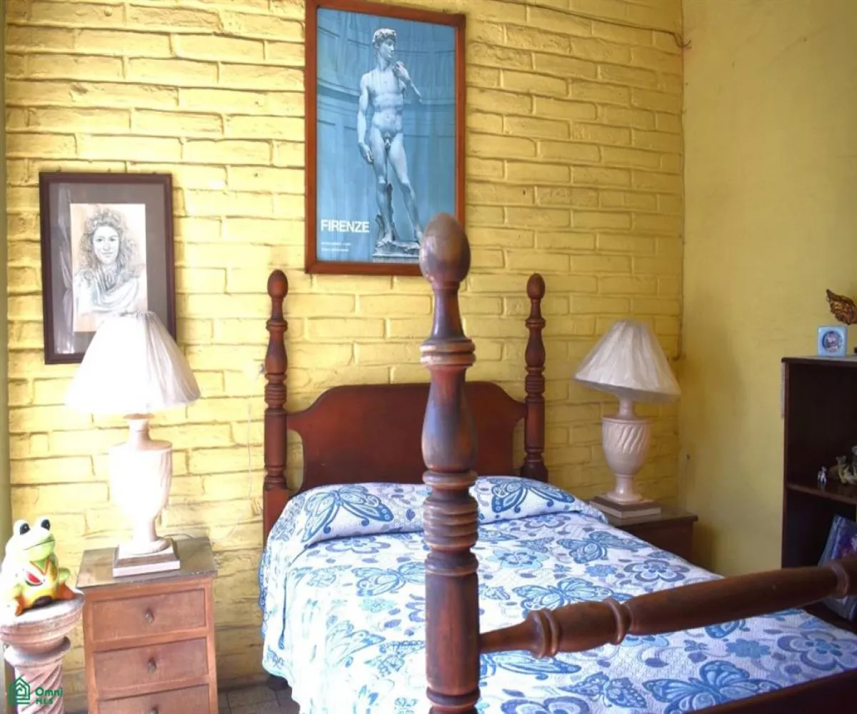 En Venta,Emiliano Zapata,Basilio Badillo 419, Puerto Vallarta, Jalisco 48380, 5 Habitaciones,5 Baños,Basilio Badillo,3,MX24802994