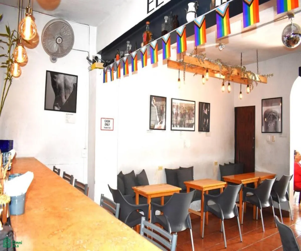 En Venta,Emiliano Zapata,Basilio Badillo 419, Puerto Vallarta, Jalisco 48380, 5 Habitaciones,5 Baños,Basilio Badillo,3,MX24802994