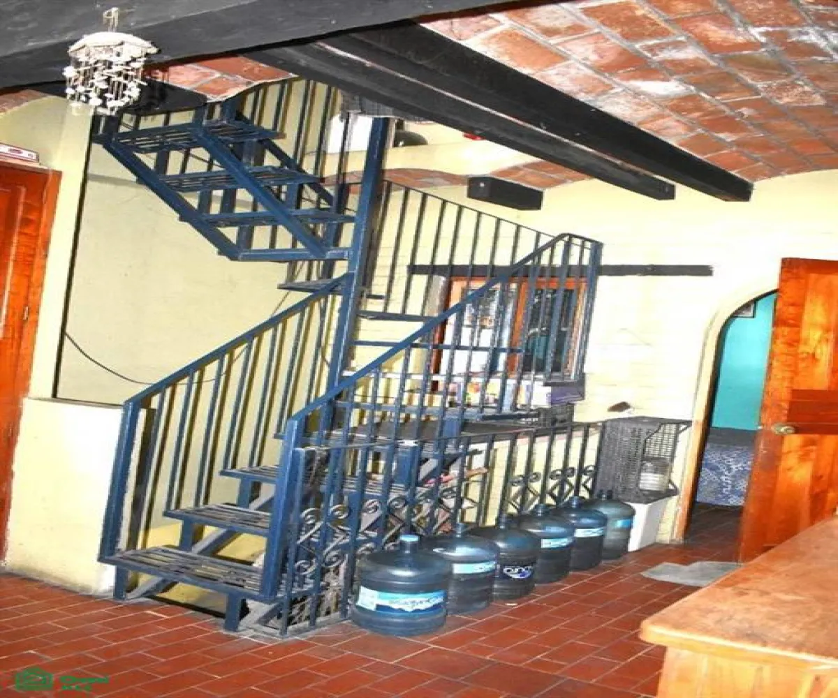 En Venta,Emiliano Zapata,Basilio Badillo 419, Puerto Vallarta, Jalisco 48380, 5 Habitaciones,5 Baños,Basilio Badillo,3,MX24802994