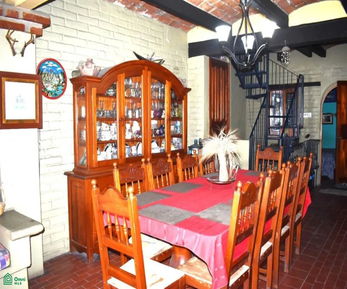 En Venta,Emiliano Zapata,Basilio Badillo 419, Puerto Vallarta, Jalisco 48380, 5 Habitaciones,5 Baños,Basilio Badillo,3,MX24802994