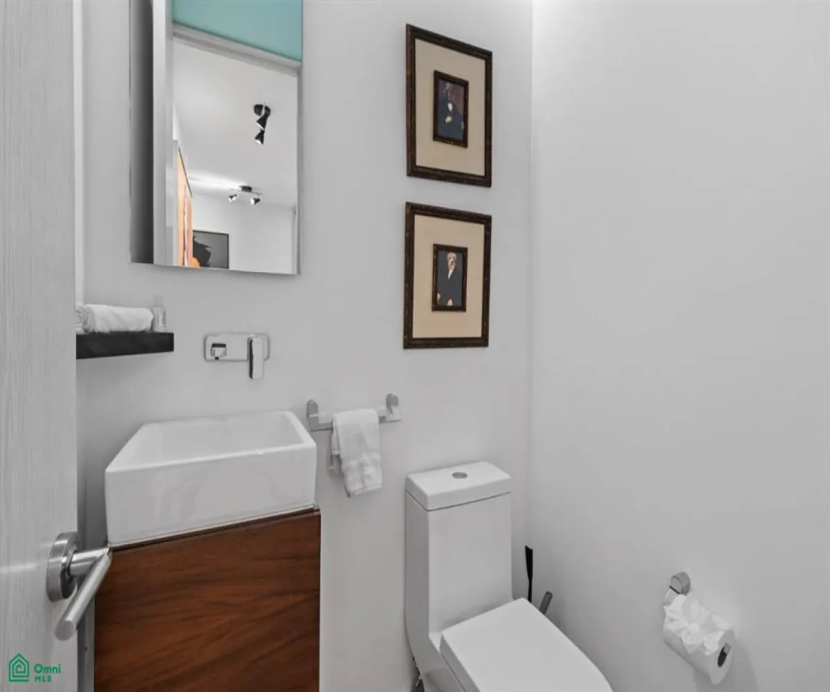 En Venta,Conchas Chinas,Paseo de los Delfines 127 Int. 5A, Puerto Vallarta, Jalisco 48390, 2 Habitaciones,2 Baños,Paseo de los Delfines,3,MX24813419