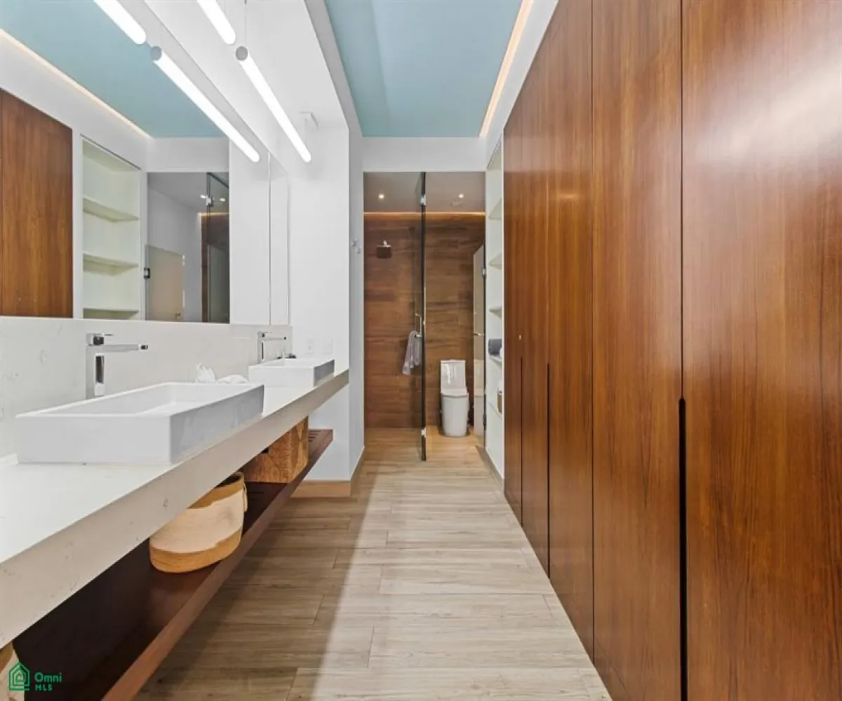 En Venta,Conchas Chinas,Paseo de los Delfines 127 Int. 5A, Puerto Vallarta, Jalisco 48390, 2 Habitaciones,2 Baños,Paseo de los Delfines,3,MX24813419