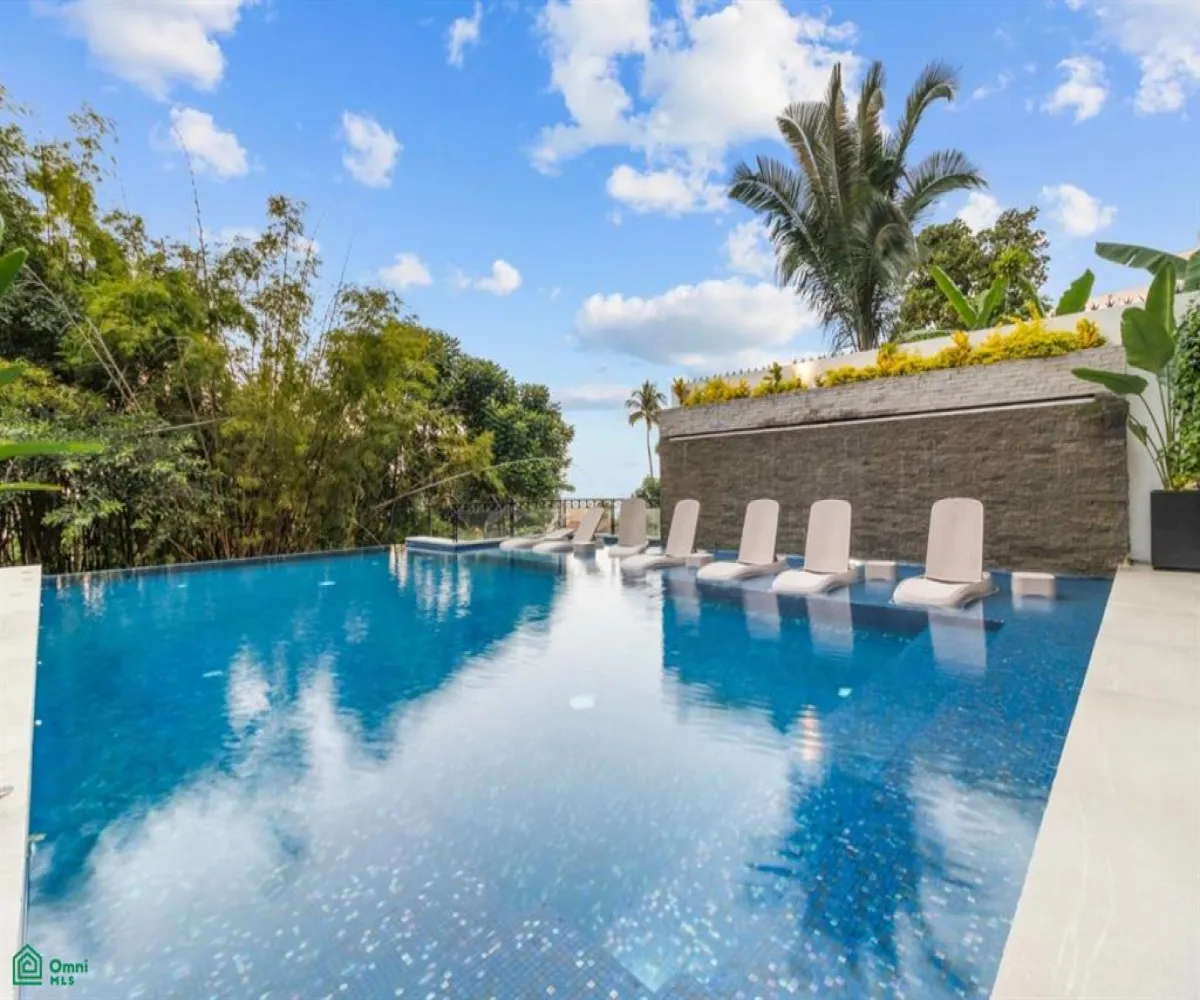 En Venta,Conchas Chinas,Paseo de los Delfines 127 Int. 5A, Puerto Vallarta, Jalisco 48390, 2 Habitaciones,2 Baños,Paseo de los Delfines,3,MX24813419