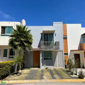 En Venta,Altamira,Av- aviacion 3905, Zapopan, Jalisco 45160, 3 Habitaciones,3 Baños,Av- aviacion,2,MX24855278