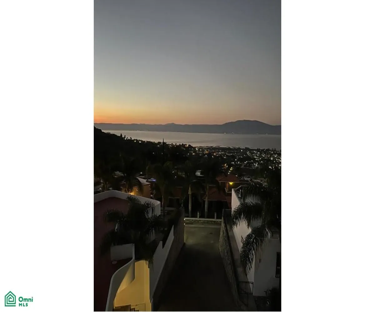 En Venta,Chulavista,La Paz 114, Chapala, Jalisco 45907, 9 Habitaciones,6 Baños,La Paz,MX24858091