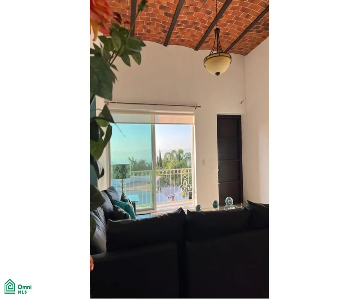 En Venta,Chulavista,La Paz 114, Chapala, Jalisco 45907, 9 Habitaciones,6 Baños,La Paz,MX24858091