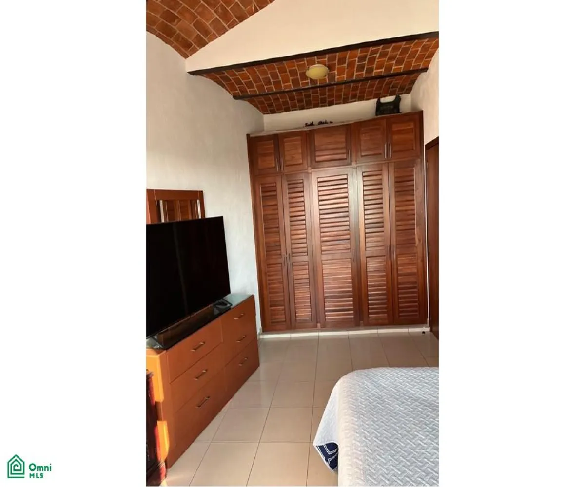 En Venta,Chulavista,La Paz 114, Chapala, Jalisco 45907, 9 Habitaciones,6 Baños,La Paz,MX24858091