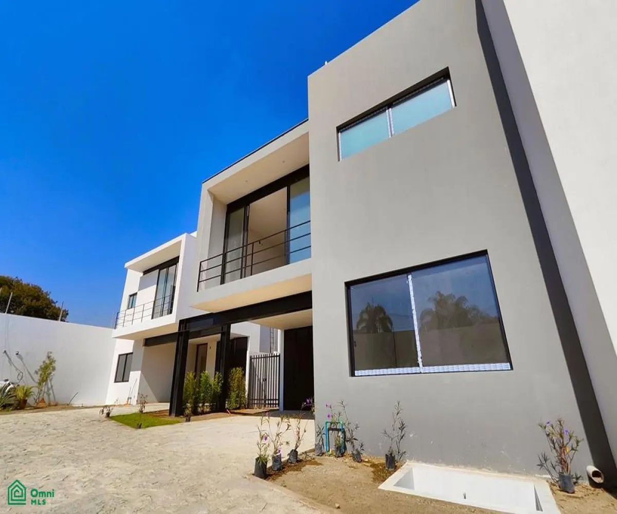 En Venta,Los Pinos Campestre,privada lorenzo barcelata 7302, Zapopan, Jalisco 45239, 4 Habitaciones,3 Baños,privada lorenzo barcelata,3,MX24858093