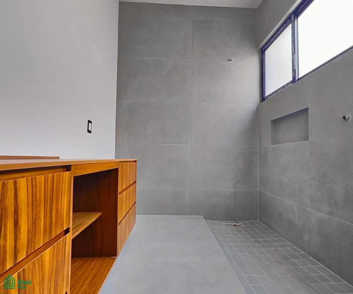 En Venta,Los Pinos Campestre,privada lorenzo barcelata 7302, Zapopan, Jalisco 45239, 4 Habitaciones,3 Baños,privada lorenzo barcelata,3,MX24858093