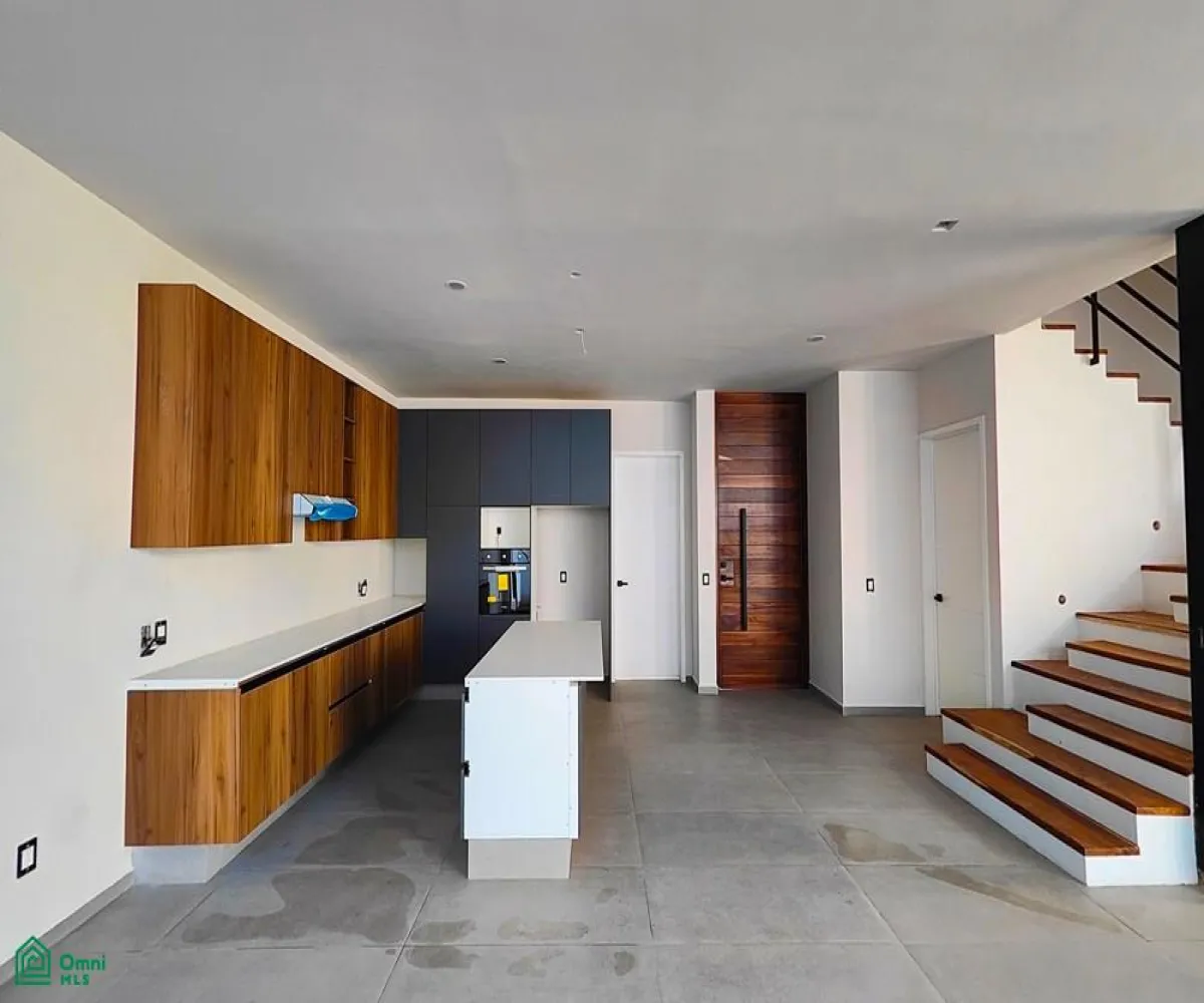 En Venta,Los Pinos Campestre,privada lorenzo barcelata 7302, Zapopan, Jalisco 45239, 4 Habitaciones,3 Baños,privada lorenzo barcelata,3,MX24858093