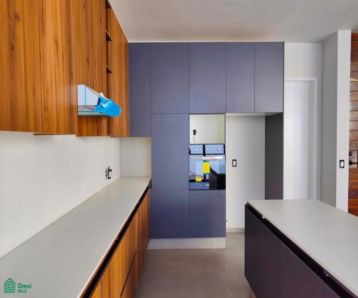 En Venta,Los Pinos Campestre,privada lorenzo barcelata 7302, Zapopan, Jalisco 45239, 4 Habitaciones,3 Baños,privada lorenzo barcelata,3,MX24858093