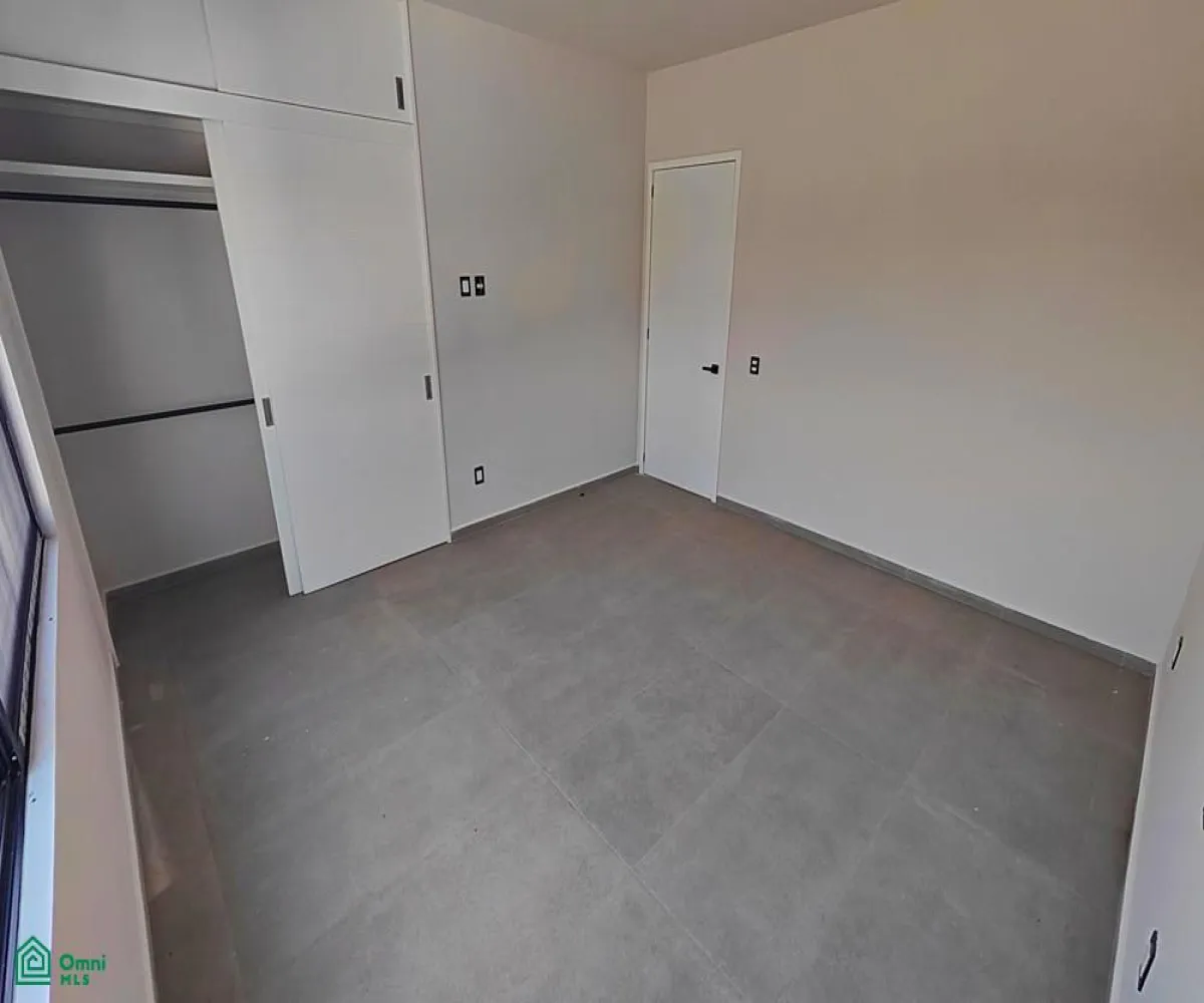 En Venta,Los Pinos Campestre,privada lorenzo barcelata 7302, Zapopan, Jalisco 45239, 4 Habitaciones,3 Baños,privada lorenzo barcelata,3,MX24858093