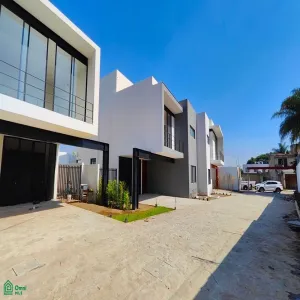En Venta,Los Pinos Campestre,privada lorenzo barcelata 7302, Zapopan, Jalisco 45239, 4 Habitaciones,3 Baños,privada lorenzo barcelata,3,MX24858093