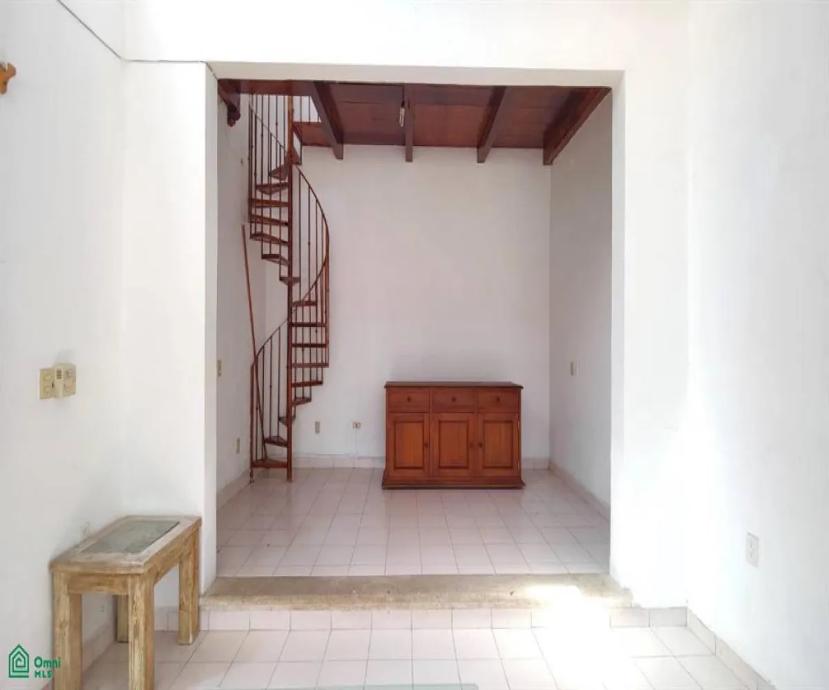 En Venta,Los Sauces,Cenzontle 129, Puerto Vallarta, Jalisco 48328, 3 Habitaciones,2 Baños,Cenzontle,1,MX24859443 En Venta,Los Sauces,Cenzontle 129, Puerto Vallarta, Jalisco 48328, 3 Habitaciones,2 Baños,Cenzontle,1,MX24859443