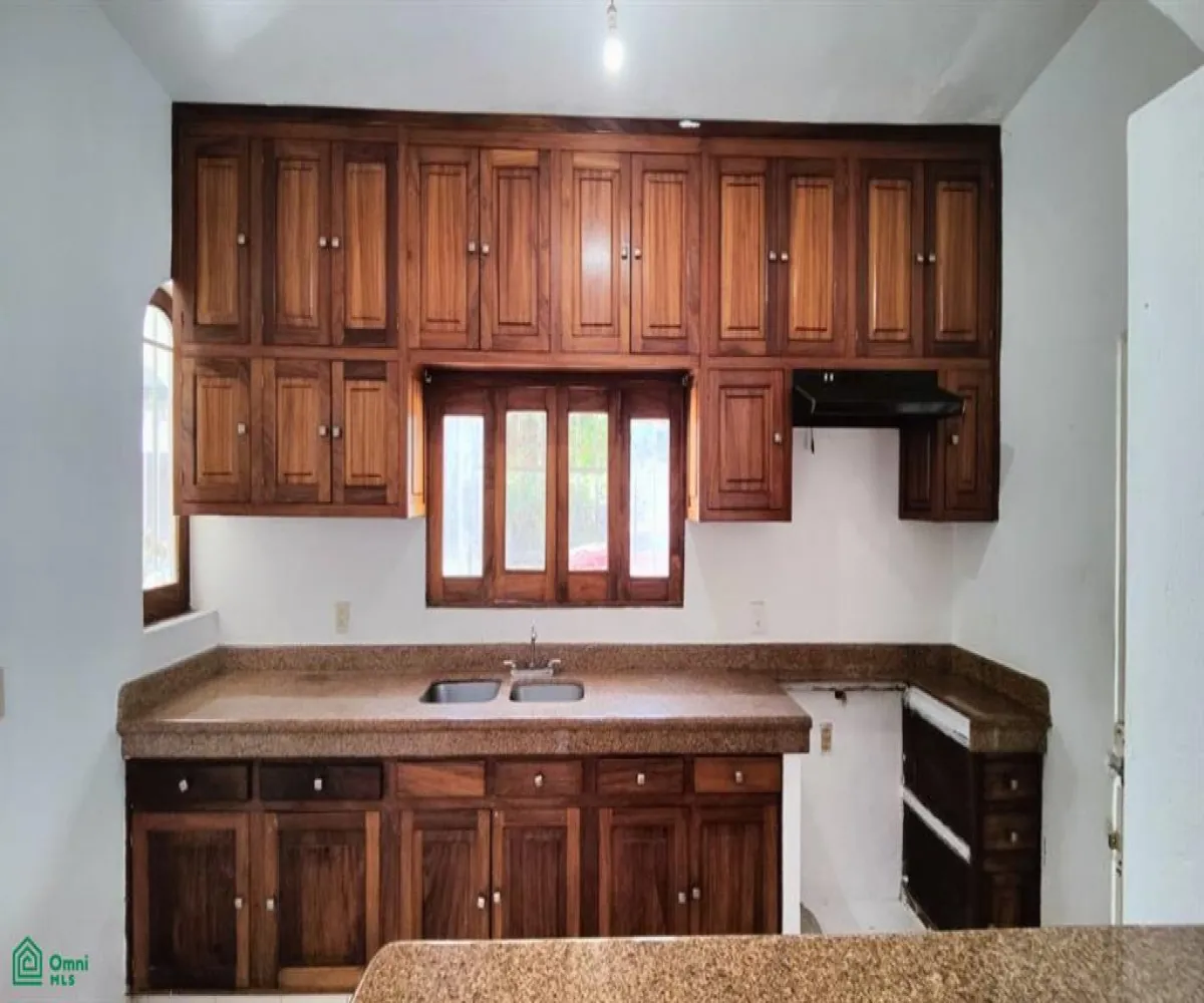 En Venta,Los Sauces,Cenzontle 129, Puerto Vallarta, Jalisco 48328, 3 Habitaciones,2 Baños,Cenzontle,1,MX24859443 En Venta,Los Sauces,Cenzontle 129, Puerto Vallarta, Jalisco 48328, 3 Habitaciones,2 Baños,Cenzontle,1,MX24859443