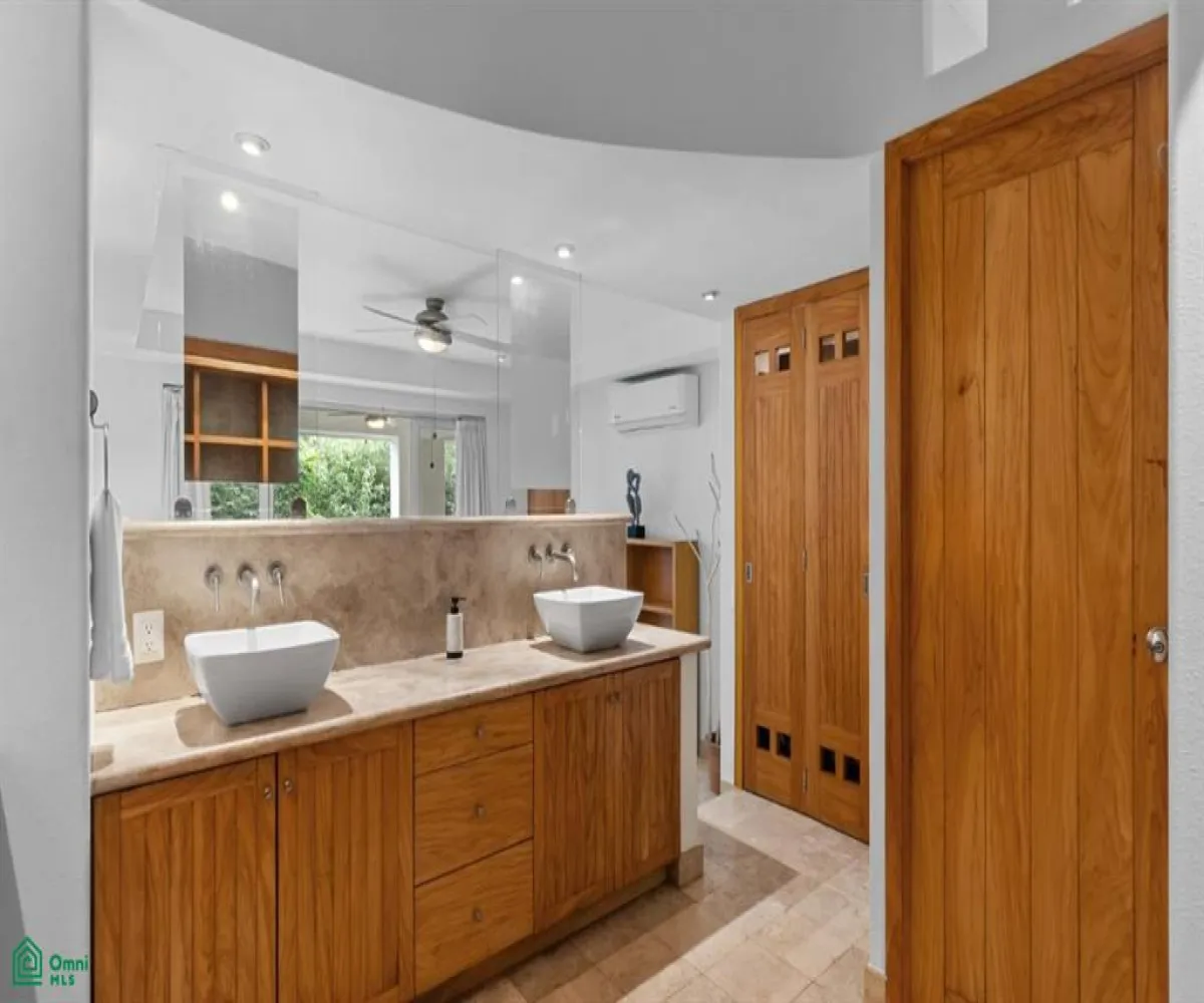 En Venta,Amapas,Hortensias 148 Int A, Puerto Vallarta, Jalisco 48399, 2 Habitaciones,2 Baños,Hortensias,2,MX24864497 En Venta,Amapas,Hortensias 148 Int A, Puerto Vallarta, Jalisco 48399, 2 Habitaciones,2 Baños,Hortensias,2,MX24864497