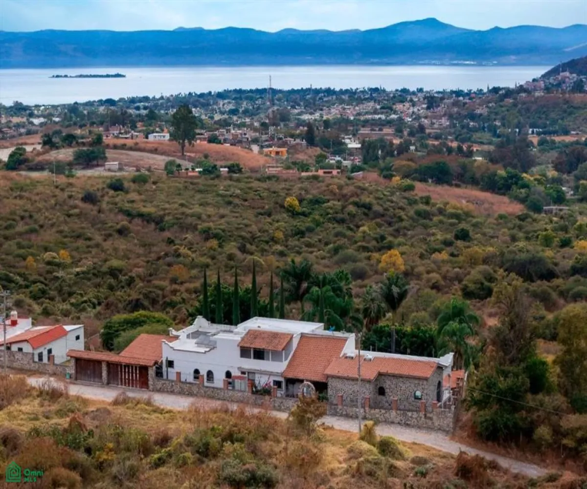 En Venta,Chapala Haciendas,Cisnes 10, Chapala, Jalisco 45907, 5 Habitaciones,5 Baños,Cisnes,2,MX24867023 En Venta,Chapala Haciendas,Cisnes 10, Chapala, Jalisco 45907, 5 Habitaciones,5 Baños,Cisnes,2,MX24867023