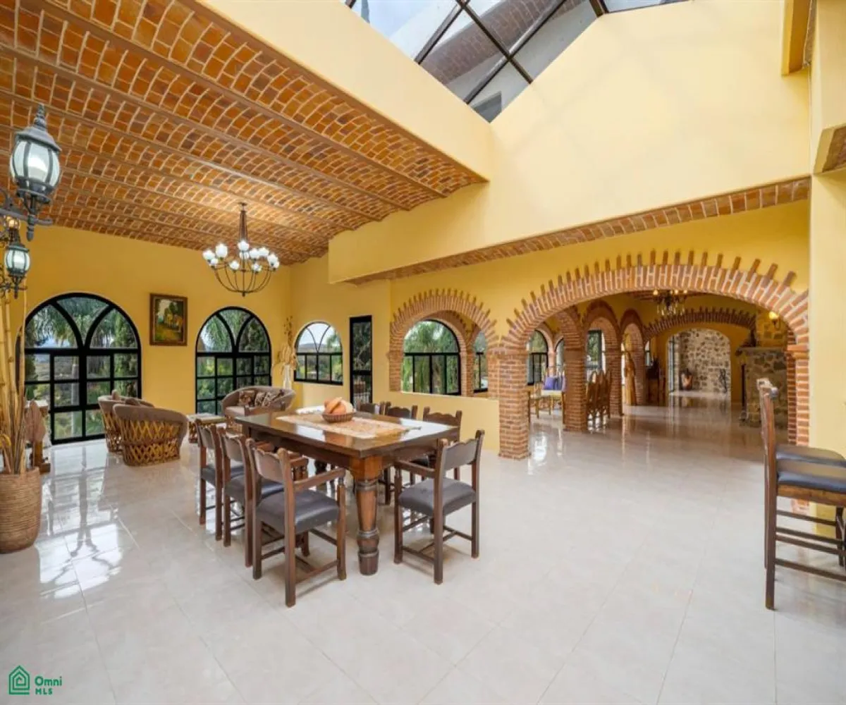 En Venta,Chapala Haciendas,Cisnes 10, Chapala, Jalisco 45907, 5 Habitaciones,5 Baños,Cisnes,2,MX24867023 En Venta,Chapala Haciendas,Cisnes 10, Chapala, Jalisco 45907, 5 Habitaciones,5 Baños,Cisnes,2,MX24867023