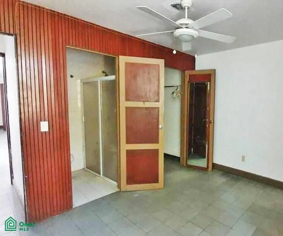 En Venta,Vallarta Poniente,Mazamitla 2991, Guadalajara, Jalisco 44110, 6 Habitaciones,3 Baños,Mazamitla,3,MX2527072